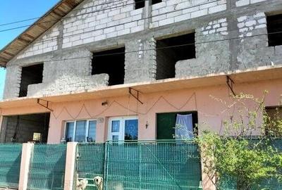 Casă cu 10 camere cu Teren 1999 Mp în Doicești - 5