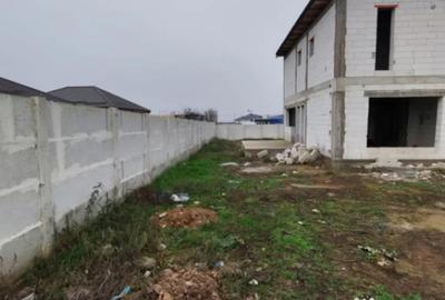 Casă cu 4 camere cu Teren 450 Mp în Malu Mare - 3