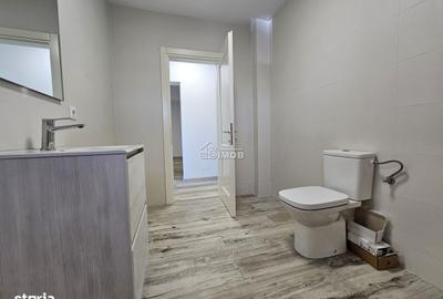 Spațiu comercial, de 280 mp, în Valea - 9