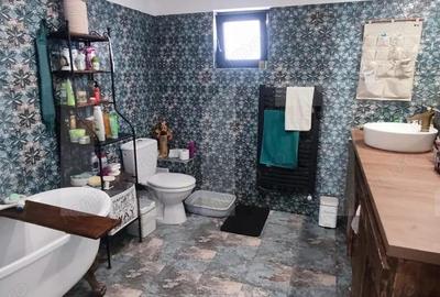 Casă cu 4 camere cu Teren 450 Mp în 1 Decembrie - 1