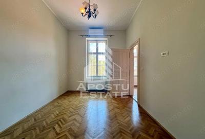 Apartament cu 5 camere decomandat în Sinaia - 9