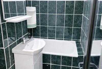 Apartament cu 3 camere decomandat în Central - 3