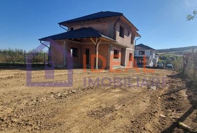 Casa Individuala cu 326 mp de curte si Carport, in Poplaca - 7