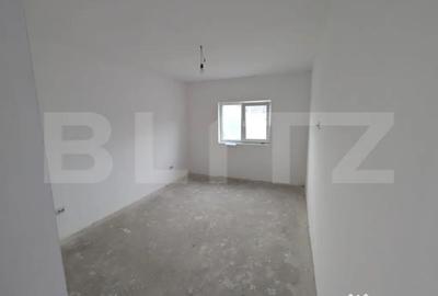 Casă cu 5 camere cu Teren 440 Mp în Balciu - 1