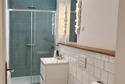 Apartament cu 3 camere semidecomandat în Central - 3