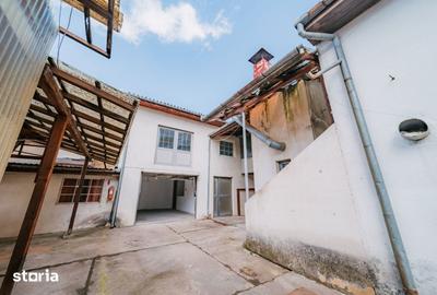 Casă cu Teren 597 Mp în Central - 17