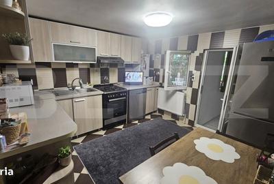 Casa spatioasa cu mansarda, curte amenajata cu gratar si beton, Zona Pucheni - 9