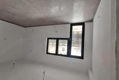 Casă cu 5 camere cu Teren 350 Mp în Central - 8