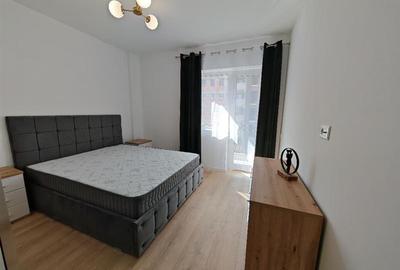 Apartament cu 2 camere decomandat, mobilat în Tractorul - 3