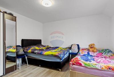 Apartament cu 3 camere la casa de vanzare in Bujac - 1