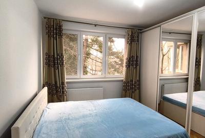 Apartament cu 2 camere semidecomandat în Berceni