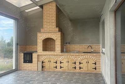 Casă cu 3 camere cu Teren 2832 Mp în Apa - 2