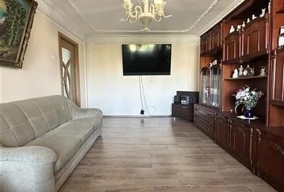 Apartament 3 Camere Decomandat, Etaj Intermediar, zona Km 4-5 - 18
