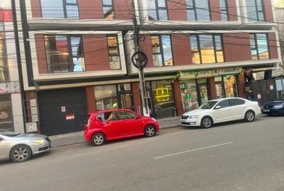 Spațiu comercial, de 60 mp, în Central - 3