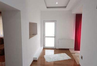 Casă cu 3 camere cu Teren 1760 Mp în Meteș - 8