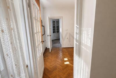 Apartament cu 3 camere decomandat în P-ța Victoriei - 6