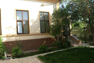 Casă cu 4 camere în Exterior Vest - 1