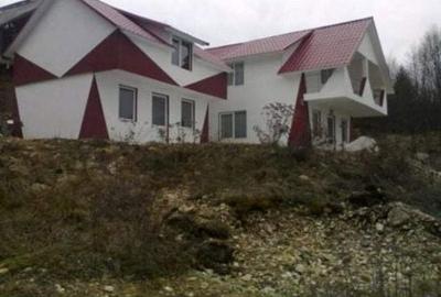 Casă cu 4 camere în Roșia Montană - 1