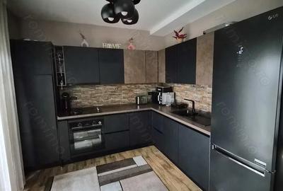 Vand casa individuala, parte dintr-un duplex - 3