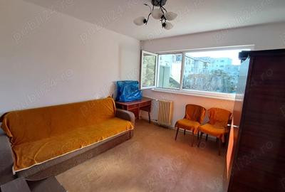 Apartament cu 3 camere decomandat în Mihai Bravu - 1