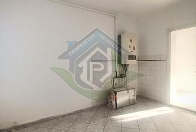 Casă cu 3 camere decomandat în Stupini - 7