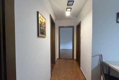 De închiriat apartament modern – Zona Medicină - 14