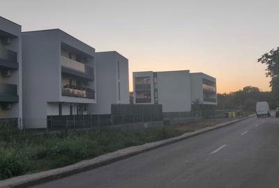 Apartament cu 2 camere decomandat în Torontalului - 2