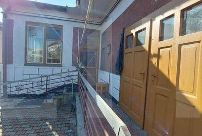 Casa 154 mp, teren 258 mp, zona strazii Bucuresti - 2