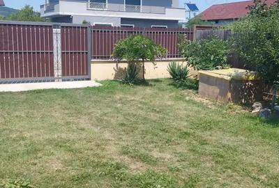 Casă cu 4 camere cu Teren 1000 Mp în Central - 2