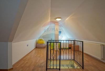 Raritate Schei:Apartament generos cu terasa, garaj, vedere panoramica - 16