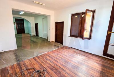 Casa + Moara + Spatiu Comercial, langa Primarie, 3 intrari |VIDEO - 25