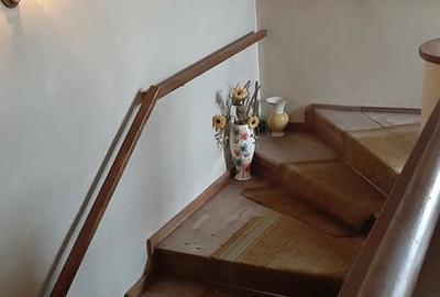 Casă cu 5 camere în Central - 7