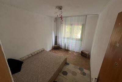 Apartament cu 3 camere decomandat în Apusului - 4
