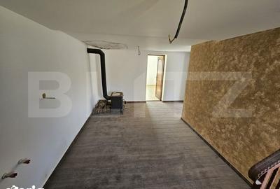 Casă cu 6 camere cu Teren 4159 Mp în Telciu - 3