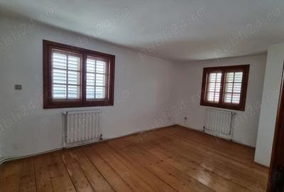 Casă cu Teren 570 Mp în Blașcovici - 1