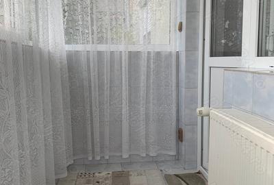 Apartament cu 3 camere decomandat în Caracal - 4