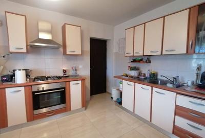 Proprietate alcatuita din imobil si teren generos,Comarnic - 6