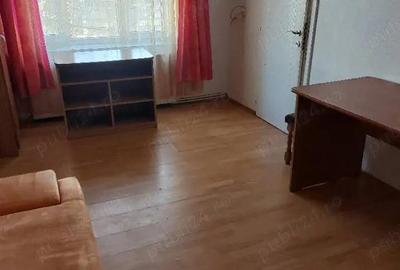 Garsonieră semidecomandată în Central - 1