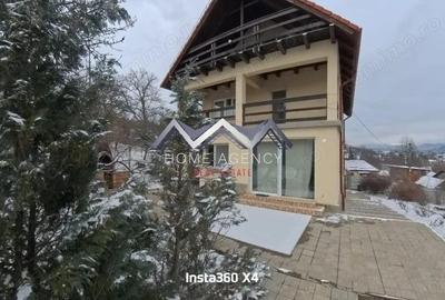 Casă cu 5 camere cu Teren 868 Mp în Central