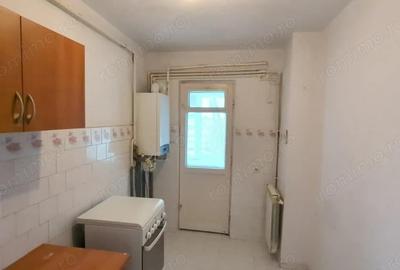 Apartament cu 3 camere decomandat în Micro 39 - 1