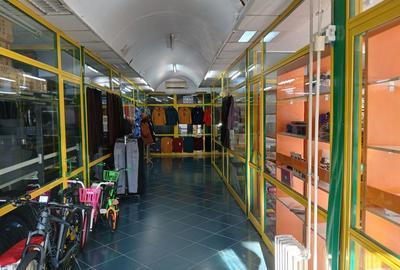 Spațiu comercial, în Central - 1