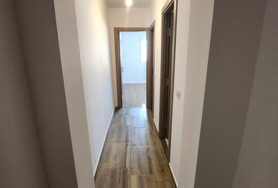 Apartament cu 3 camere decomandat în Șerbănești - 9