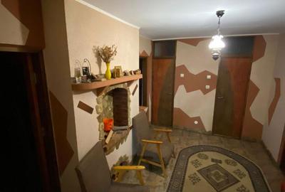 Apartament cu 3 camere decomandat în Șcheia - 1