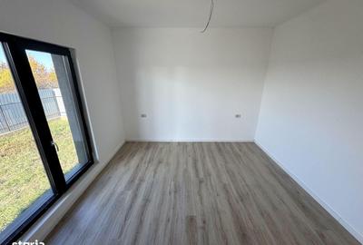 Casă cu 3 camere în Bucium