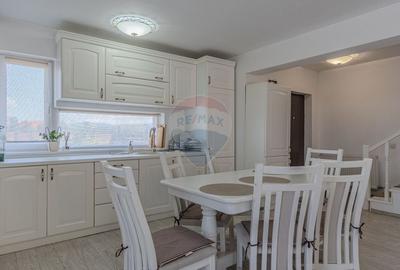 Casa / Vila cu 4 camere de vanzare - 4