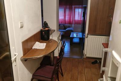 1 camera Sagului 250 euro - 3