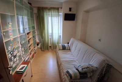 GARA VAMA VECHE 2 CAMERE DECOMANDAT 56 MP BLOC 1985  COD 160854 - 2