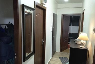 Apartament cu 3 camere semidecomandat în Podu Roș - 7