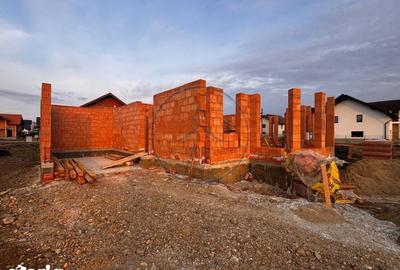 Casă cu 4 camere cu Teren 400 Mp în Nimigea - 2