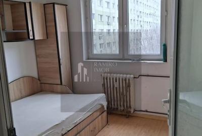 Apartament cu 3 camere semidecomandat în Costin Georgian - 4
